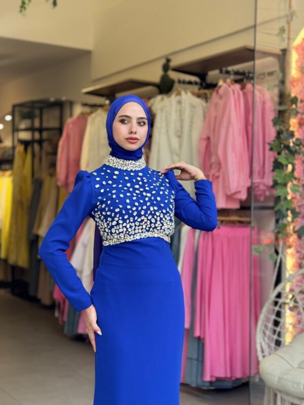 Pearl Crown Evening Dress - Image 4