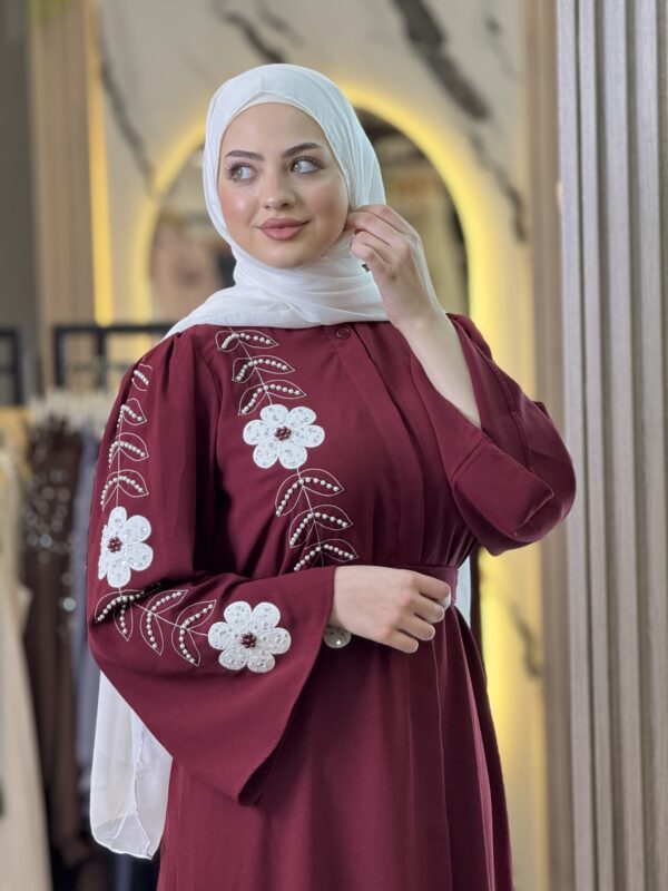 Lily Abaya - Image 9